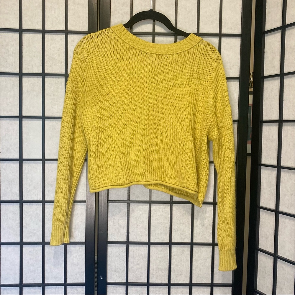 MUSTARD YELLOW SWEATER
